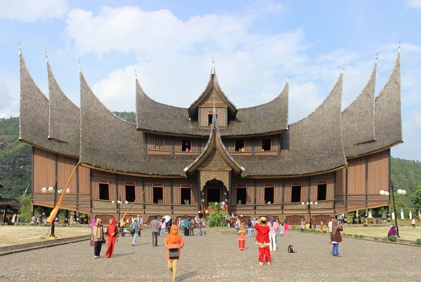 Istana Pagaruyuang.