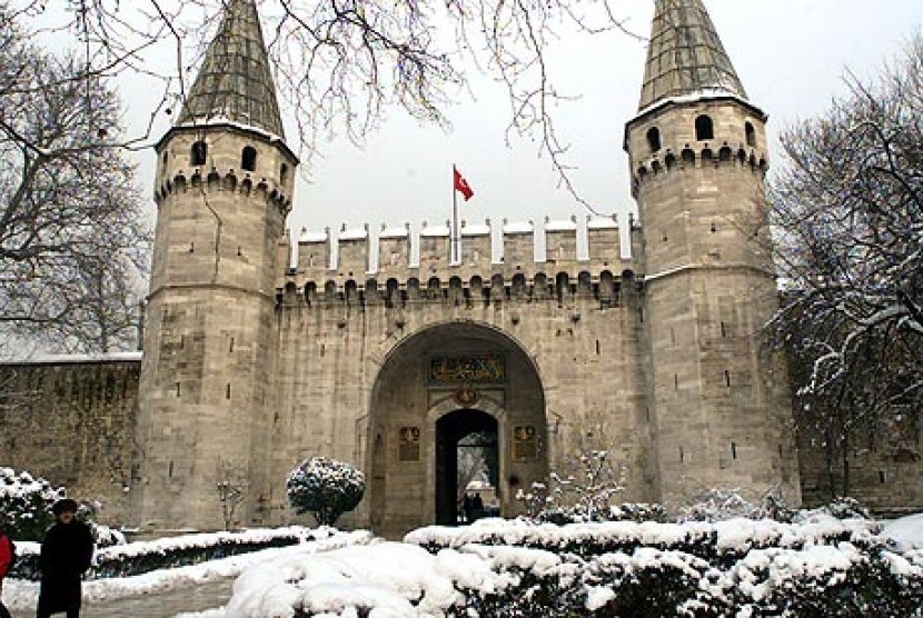 Istana Topkapi, Turki. Ottoman mempunyai ketertarikan tinggi terhadap seni dan arsitektur 