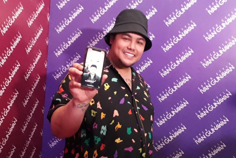 Ivan Gunawan meluncurkan game fashion Super Style Ivan Gunawan.