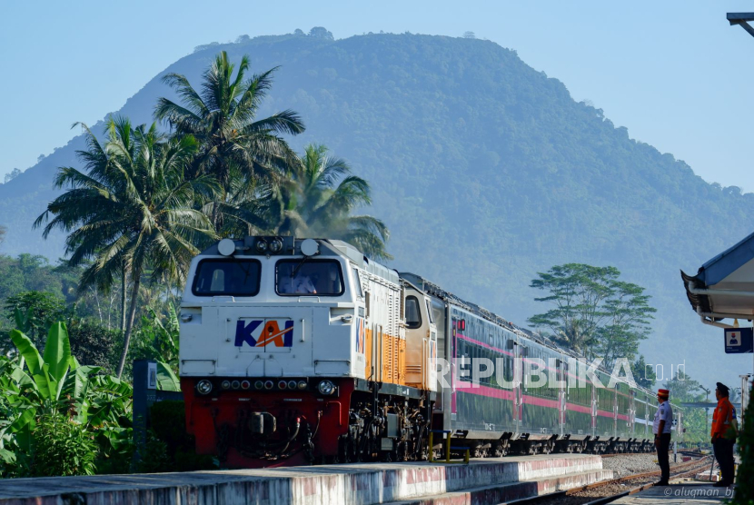 Jadwal keberangkatan kereta api dari Stasiun Bandung mengalami perubahan (Ilustrasi)