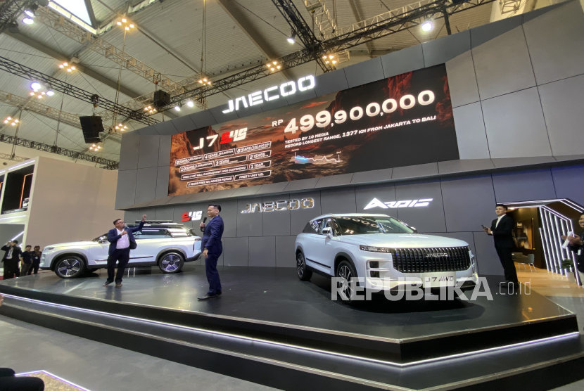 JAECOO J7 SHS resmi dipasarkan dengan harga Rp 499,9 juta. Pengumuman harga tersebut disampaikan di ajang GIIAS 2025 di ICE BSD Tangerang, Rabu (23/7/2025).