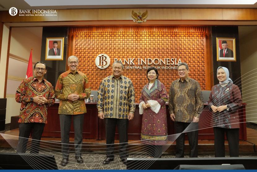 Jajaran Dewan Gubernur BI setelah konferensi pers Rapat Dewan Gubernur BI Januari, Kamis (19/1/2023) di Jakarta.