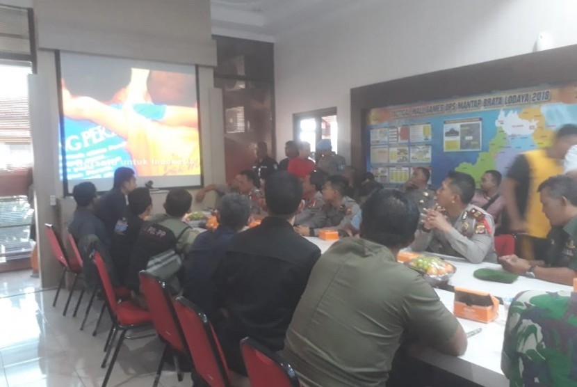 Jajaran Polres Bandung menggelar rapat koordinasi (rakor) pengamanan pertandingan Persib Bandung melawan Persiwa Wamena yang digelar Senin (11/2), di ruang Command Center Mapolres Bandung, Jumat (8/2).