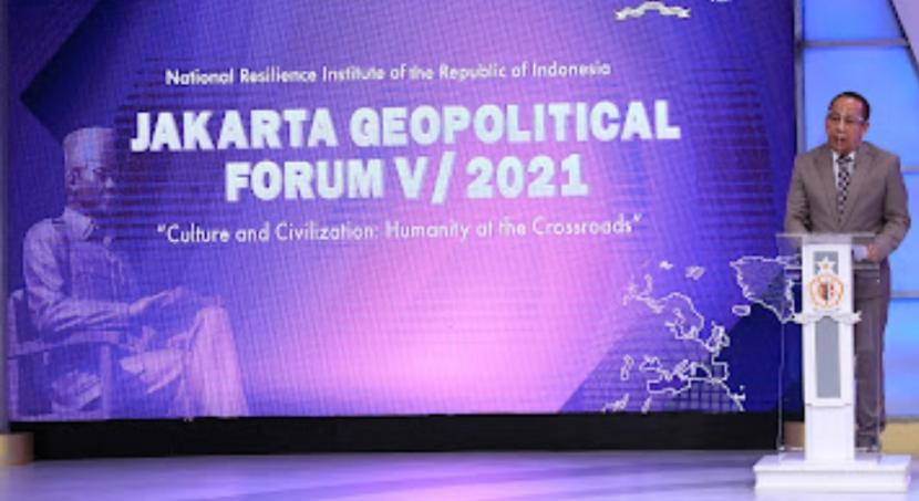 Jakarta Geopolitical Forum V Tahun 2021 yang diselenggarakan Lemhannas secara daring di Jakarta, Jumat (22/10).