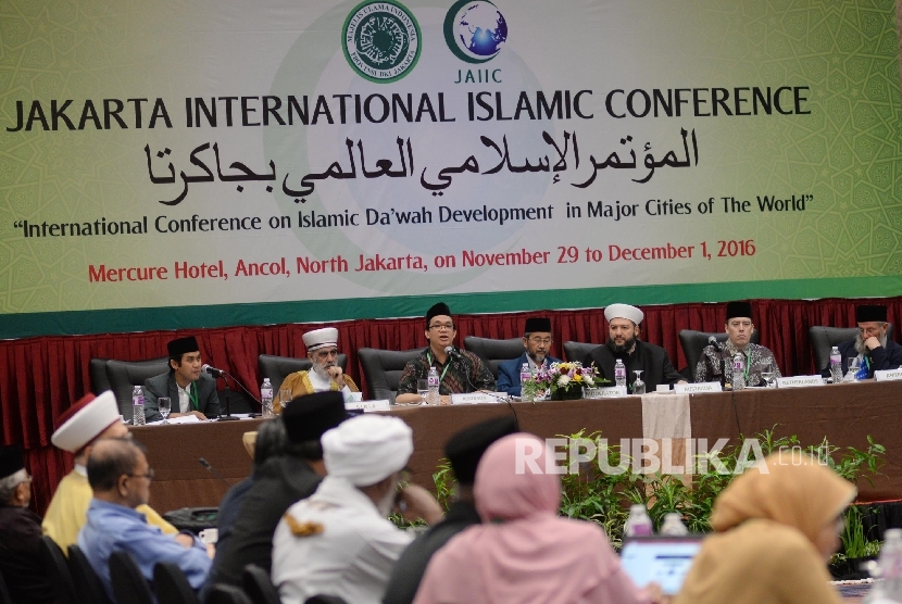 Jakarta International Islamic Conference, Jakarta, Rabu (30/11). 