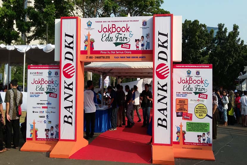 Jakbook & Edu Fair 2015 digelar di Plaza Parkir Timur Senayan Jakarta, 27 Juli hingga 3 Agustus 2015.