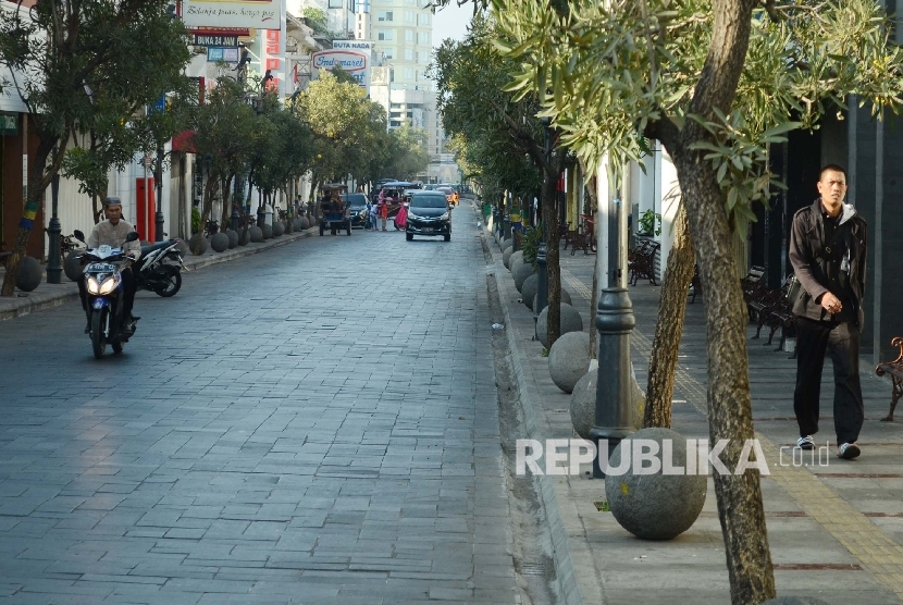 Jalan Braga menjadi salah satu pusat atraksi turis saat ke Bandung, Jabar.