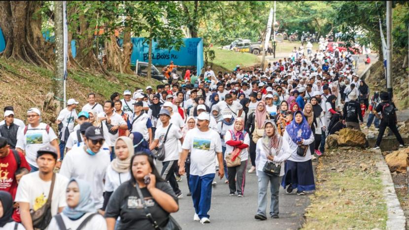 Jalan di Purwakarta santai diikuti ribuan peserta