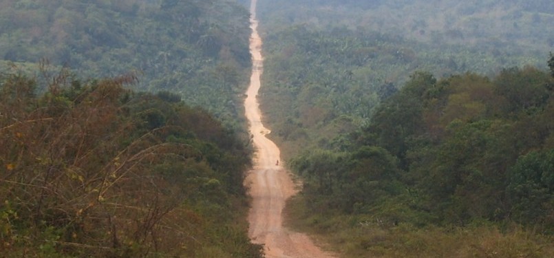 Jalan menuju SDN 8 Langkahan