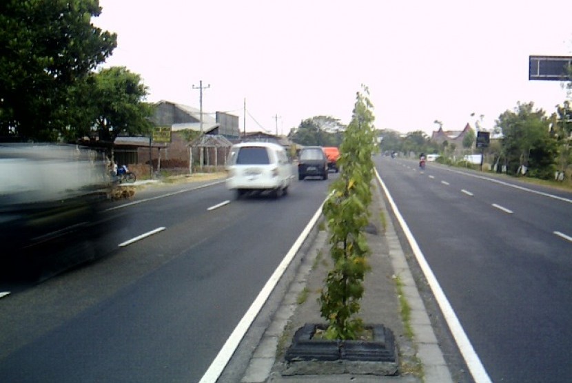 Jalan Raya Purwokerto. ilustrasi