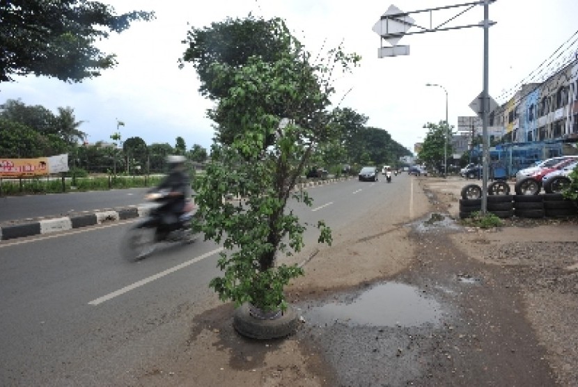 Jalan Raya Kalimalang.