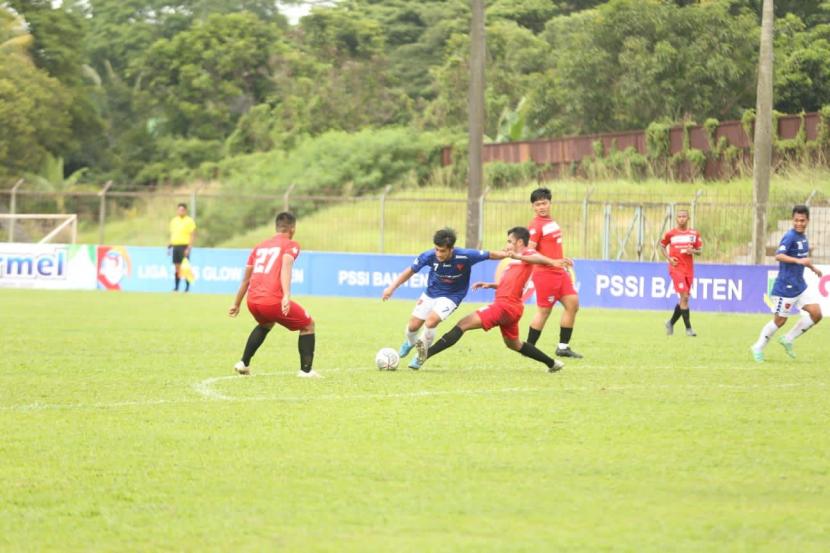 Jalannya laga Farmel FC kontra Bintang Junior FC di Liga 3 2021.
