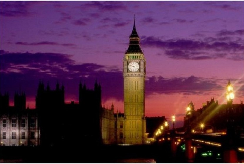 Jam Big Ben di Kota London, Inggris.