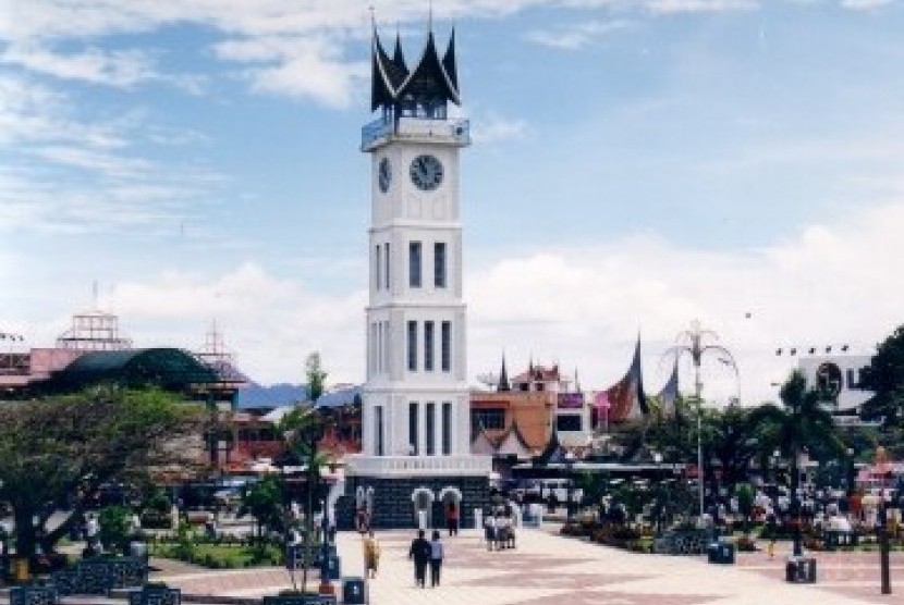 Jam Gadang, salah satu icon Kota Bukittinggi, Sumatera Barat.