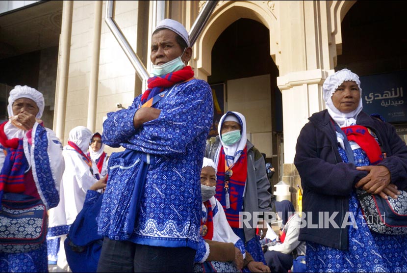 Jamaah asal Indonesia bertolak ke Tanah Air usai melaksanakan ibadah umrah di Makkah, Kamis (5/3). 