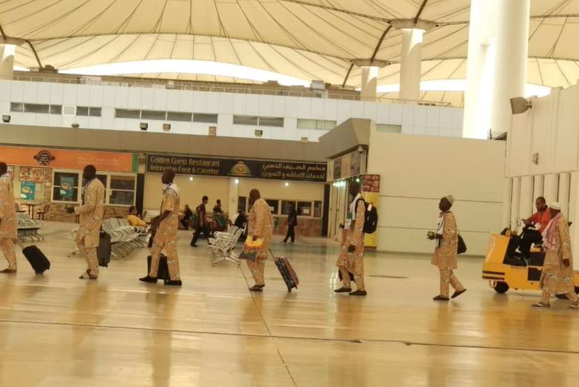 Jamaah haji Afrika tiba di Bandara King Abdulaziz, Jeddah, Arab Saudi, Rabu (1/8).