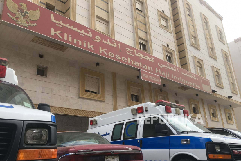  Jamaah haji Indonesia yang sakit yang sebelumnya dirawat di Klinik Kesehatan Haji Indonesia (KKHI) Madinah diberangkatkan ke Makkah