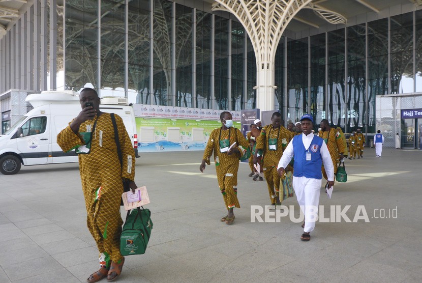 Jamaah haji Niger tiba di Bandara Amir Mohammed Bin Abdulaziz di Madinah,Arab Saudi, Jumat (11/8).
