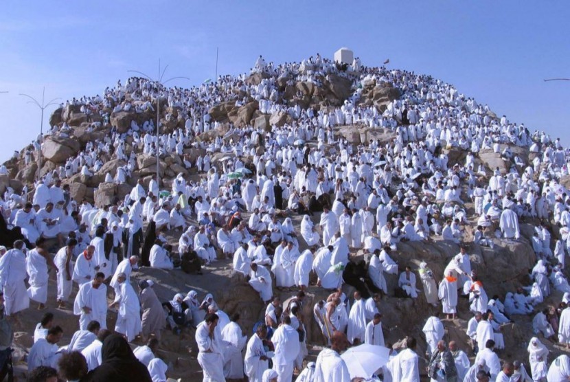 Jamaah haji saat wukuf di Padang Arafah, Makkah, Arab Saudi.