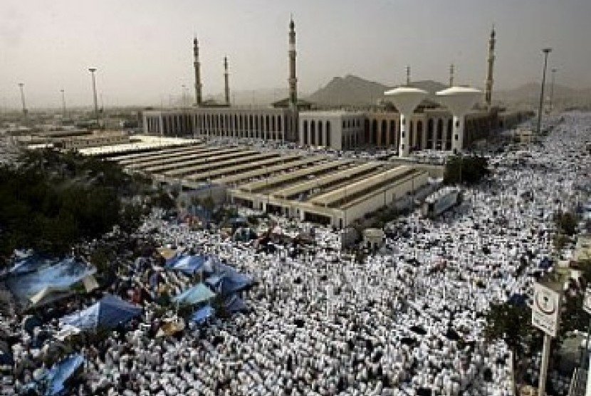  Asuransi Haji Umrah Bisa Majukan Industri Asuransi Syariah. Foto:  Jamaah haji sedang di Padang Arafat