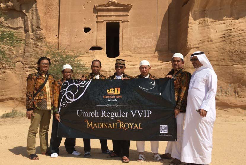 Jamaah umrah Madinah Royal yang merupakan salah satu program unggulan Madinah Iman Wisata.