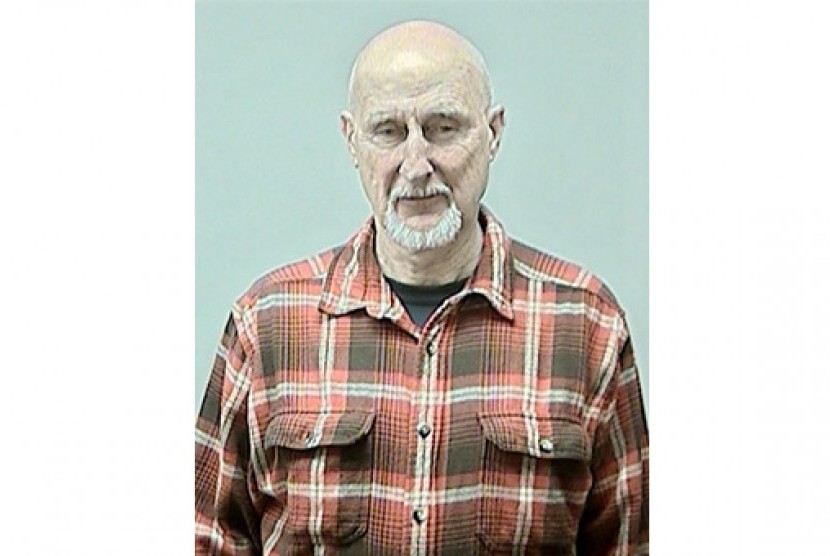 James Cromwell saat ditahan di Dane County