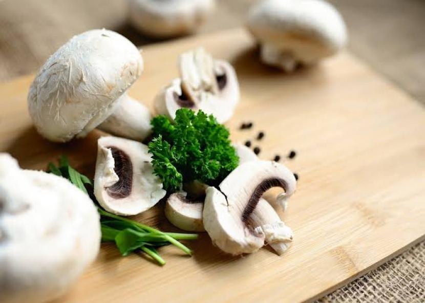 Selain lezat, jamur memiliki banyak manfaat bagi kesehatan.