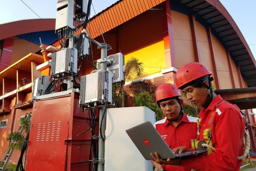 ilustrasi. Jaringan dan layanan 4G Telkomsel sudah merambah hingga ke wilayah perbatasan di Nunukan dengan salah satu tujuannya untuk mengaselerasikan pertumbuhan ekonomi masyarakat setempat. (dok. Telkomsel)