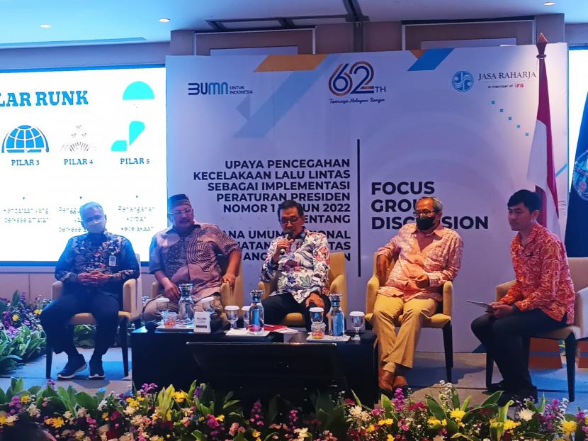 Jasa Raharja menggelar Focus Group Discussion (FGD) bersama seluruh stakeholder dan masyarakat, di Pullman Jakarta, pada Senin (19/12/2022).