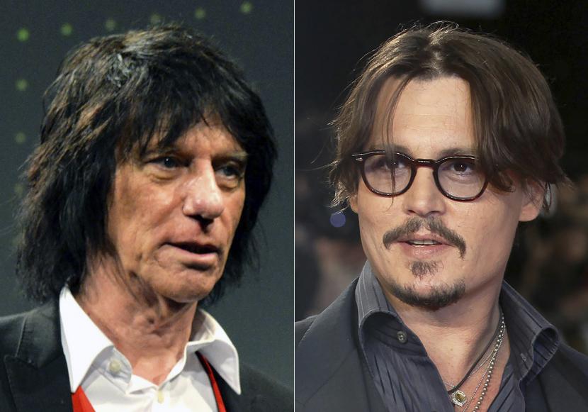  Jeff Beck (kiri) dan Johnny Depp. Keduanya akan merilis album berjudul 18 pada 15 Juli 2022.