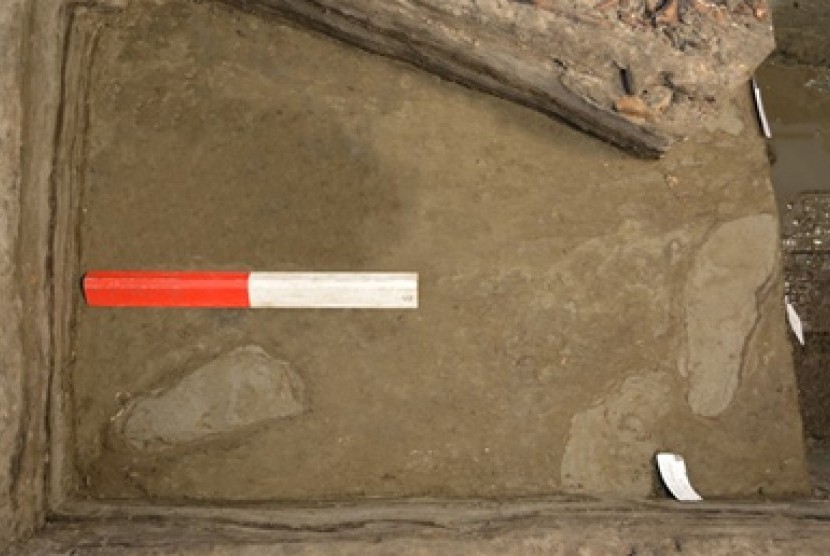 Jejak kaki manusia Zaman Batu yang ditemukan di Pulau Lolland, Denmark. 