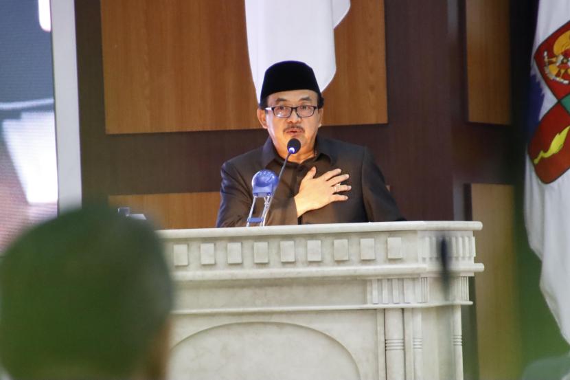  Jelang pelantikan Anggota DPRD Provinsi Jawa Barat periode 2024-2029, Anggota Badan Musyawarah (Banmus) Dewan Perwakilan Rakyat Daerah (DPRD) Jawa Barat 2019-2024 Muhamad Sidkon Djampi berharap Banmus yang baru dapat menjalankan amanat masyarakat Jabar dengan lebih baik.