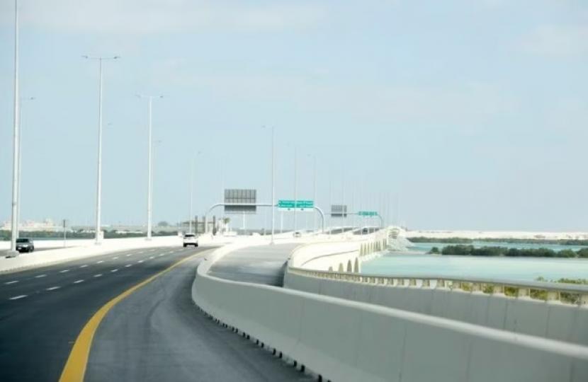Jembatan Abu Dhabi. Peresmian jembatan sepanjang 11 km di Abu Dhabi berlangsung pekan lalu 