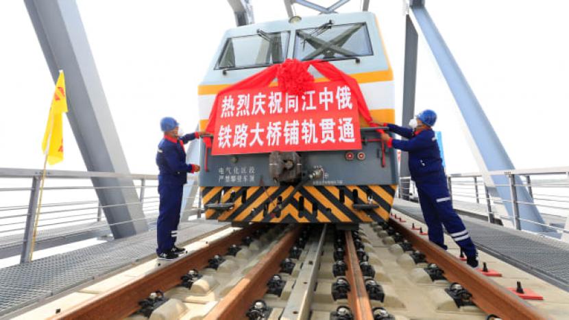  Jembatan baru kereta api Tongjiang-Nizhneleninskoye yang menghubungkan China dengan Rusia,
