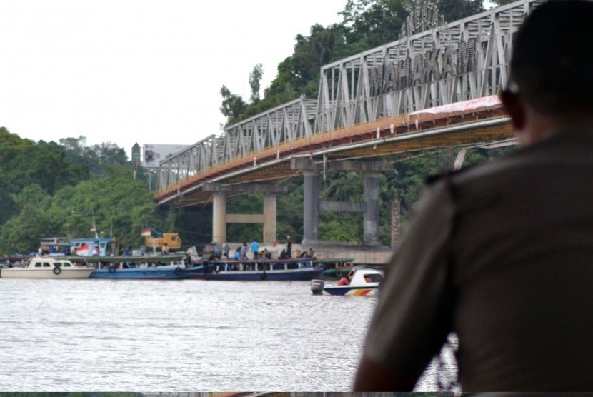 Jembatan Mahakam, Samarinda, Kalimantan Timur.