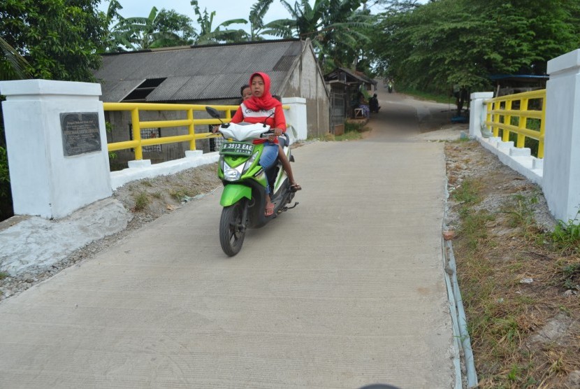 Jembatan Sunter di Kampung Kebayunan, Kecamatan Tapos, Kota Depok