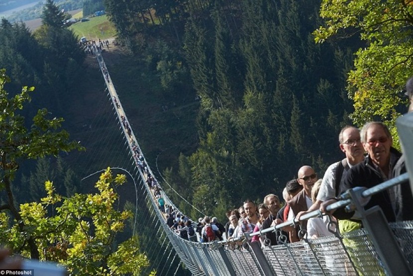 Jembatan tali terpanjang di Jerman