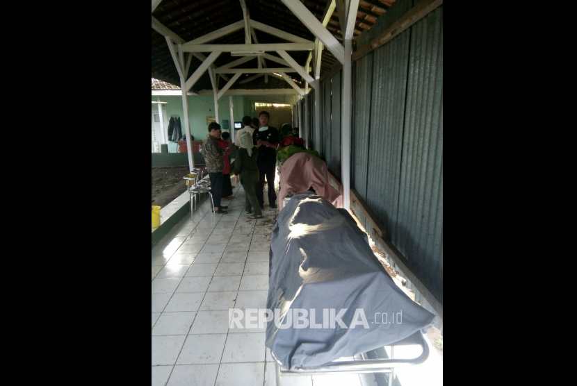 Jenazah korban banjir di RS Guntur, Kota Garut. 