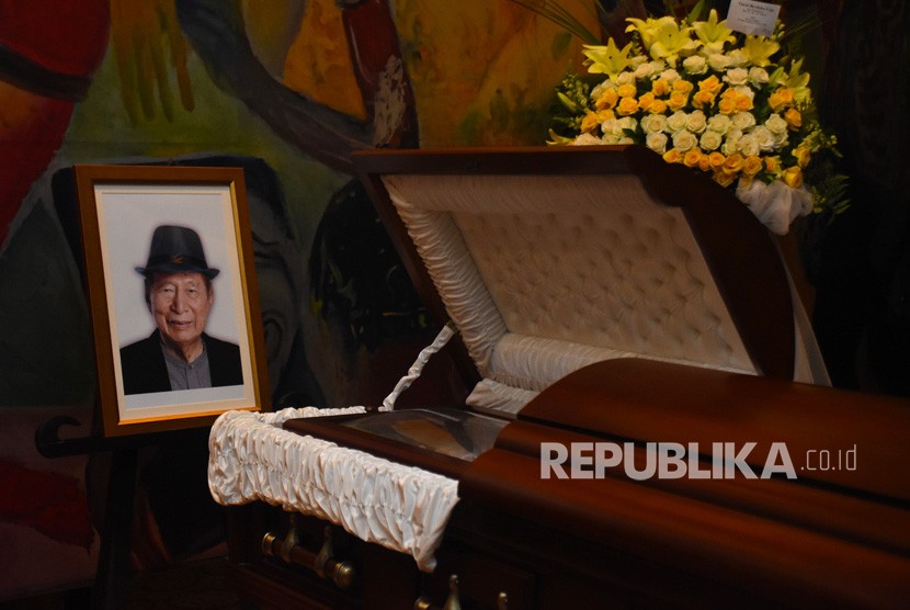 Jenazah pengusaha Ciputra disemayamkan di Gedung Ciputra Artpreneur, Jakarta, Rabu (27/11/2019). 