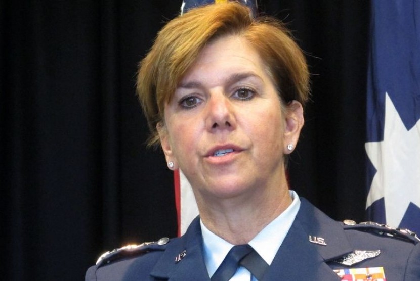 Jenderal Lori Robinson 