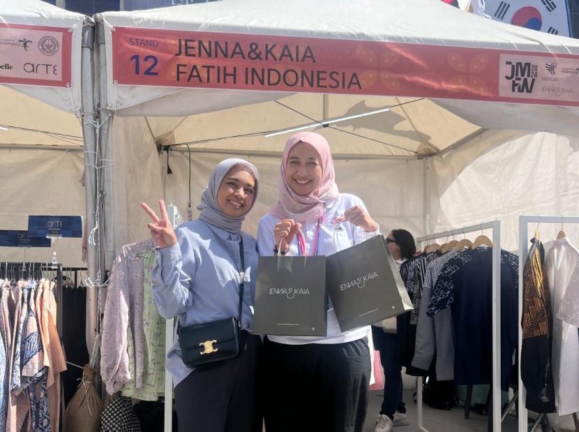Jenna&Kaia, Lira Krisnalisa, pada event ini pihaknya membawa koleksi terbarunya, Inara, yang cocok untuk dipakai pada saat liburan ke Korea.