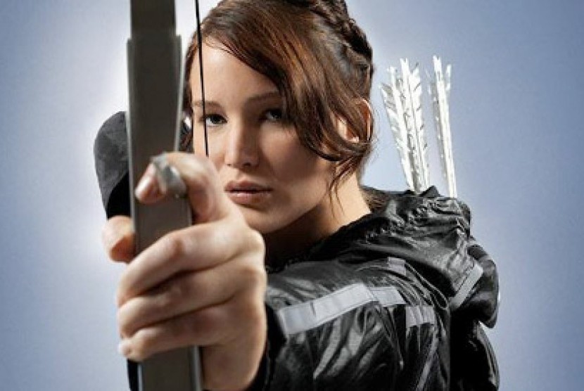 Jennifer Lawrence sebagai Katniss Everdeen dalam sekuel The Hunger Games, --Catching Fire--