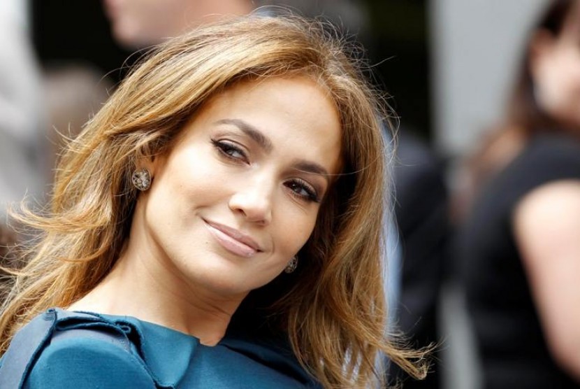 5 Rekomendasi Film Komedi Romantis Terbaik Jennifer Lopez - Republika Online