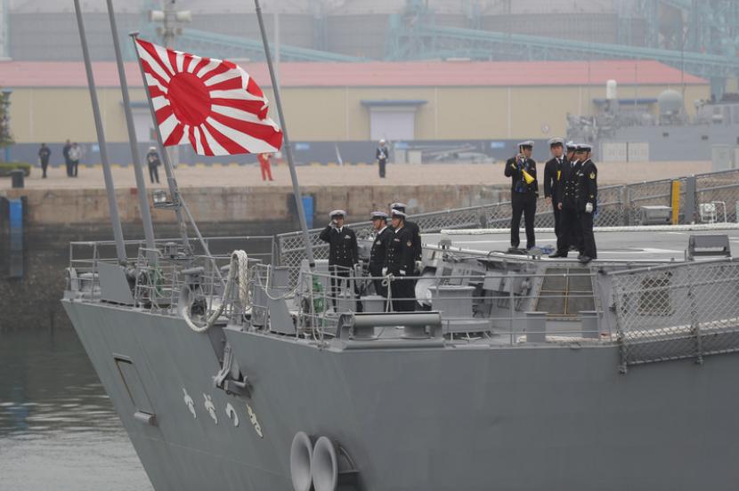 Jepang memoles kekuatan militernya agar tangguh menghadapi ancaman di perairan. Ilustrasi.