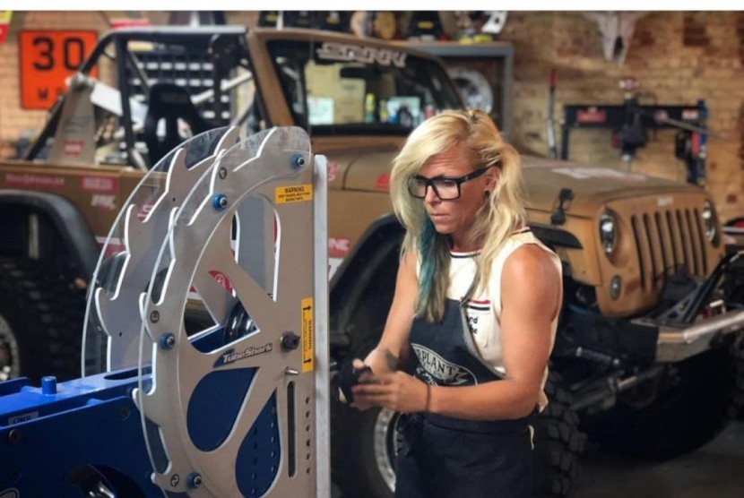 Jessi Combs, pembalap perempuan dunia yang dijuluki 'The Fastest Woman on 4 Wheels