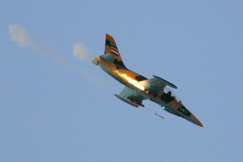 Jet Tempur Suriah jatuh dalam sebuah serangan di Tel Rafat, 37 km dari Aleppo (9/8)