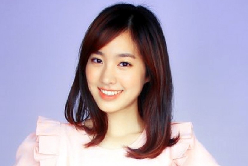 Jin Se Yeon.