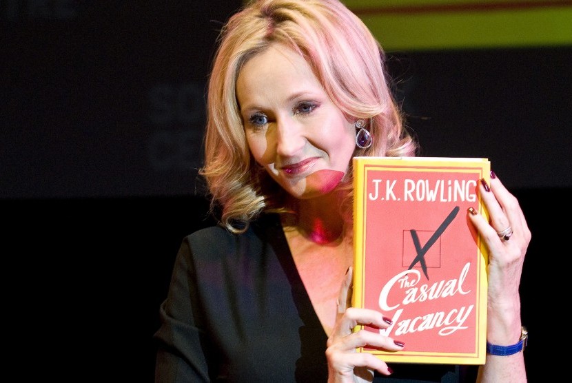 Penulis JK Rowling terkenal vokal menentang LGBT. 