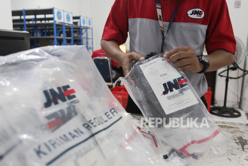 Beri Dukungan UMKM, JNE Jateng-DIY Berikan Promo Ongkir ke seluruh Pulau Jawa