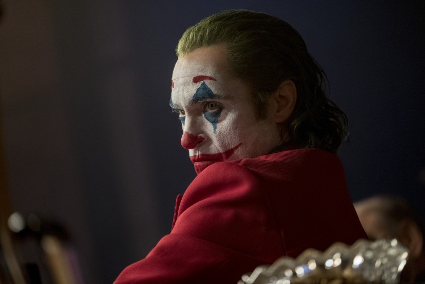 Gelar best actor Critics Choise Awards diberikan pada Joaquin Phoenix lewat film “Joker”. Foto Joaquin Phoenix dalam film Joker.